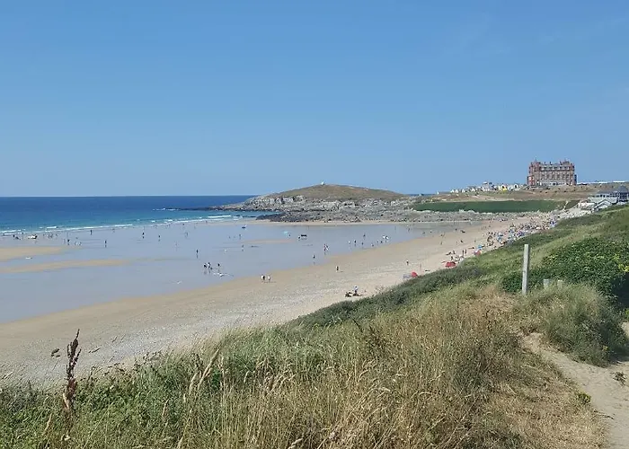 For The Shore, Fistral Beach Newquay - 2 Bed 2 Bath - Private Parking With Garage For 2 Vehicles