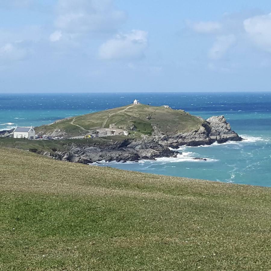 For The Shore, Fistral Newquay - 2 Bed 2 Bath - Private Parking With Garage For 2 Vehicles Apartment *