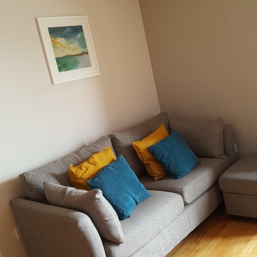 Apartment For The Shore, Fistral Newquay - 2 Bed 2 Bath - Private Parking With Garage For 2 Vehicles *