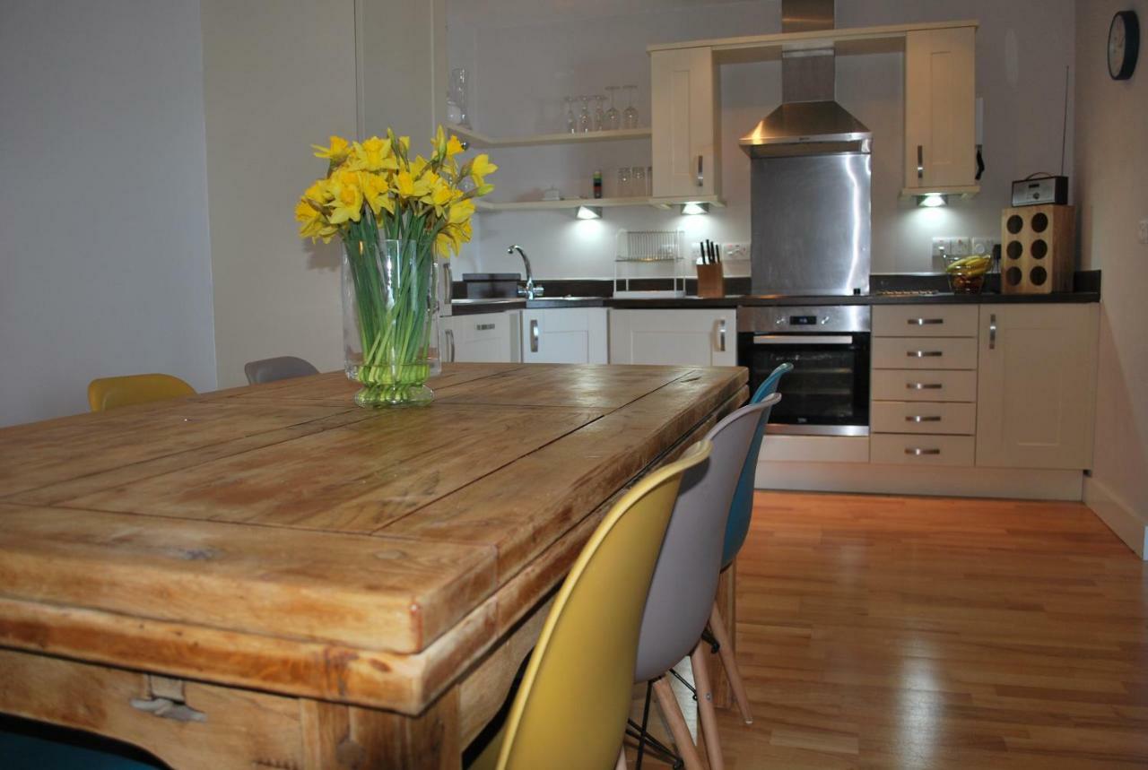 For The Shore, Fistral Newquay - 2 Bed 2 Bath - Private Parking With Garage For 2 Vehicles *