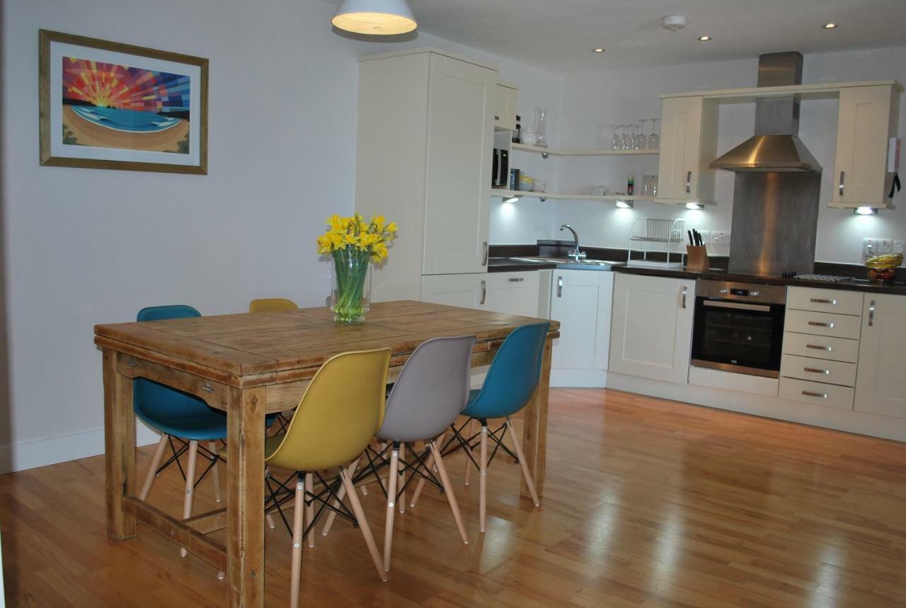 For The Shore, Fistral Newquay - 2 Bed 2 Bath - Private Parking With Garage For 2 Vehicles Apartment Newquay (Cornwall)
